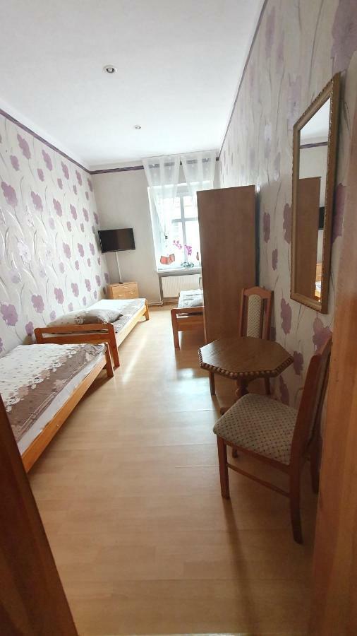 Pokoje Do Wynajecia Piastowska Miedzyrzecz Bagian luar foto